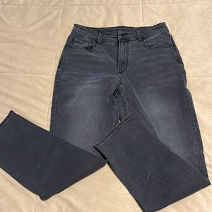 American Eagle size 6 black mom jeans, NWOT